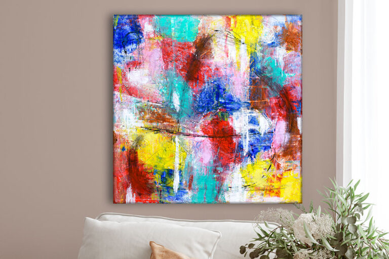 Kunstmalerier 60x60 cm er velegnede over en stol i hjemmet, hvor størrelsen giver balance og tydelig tilstedeværelse