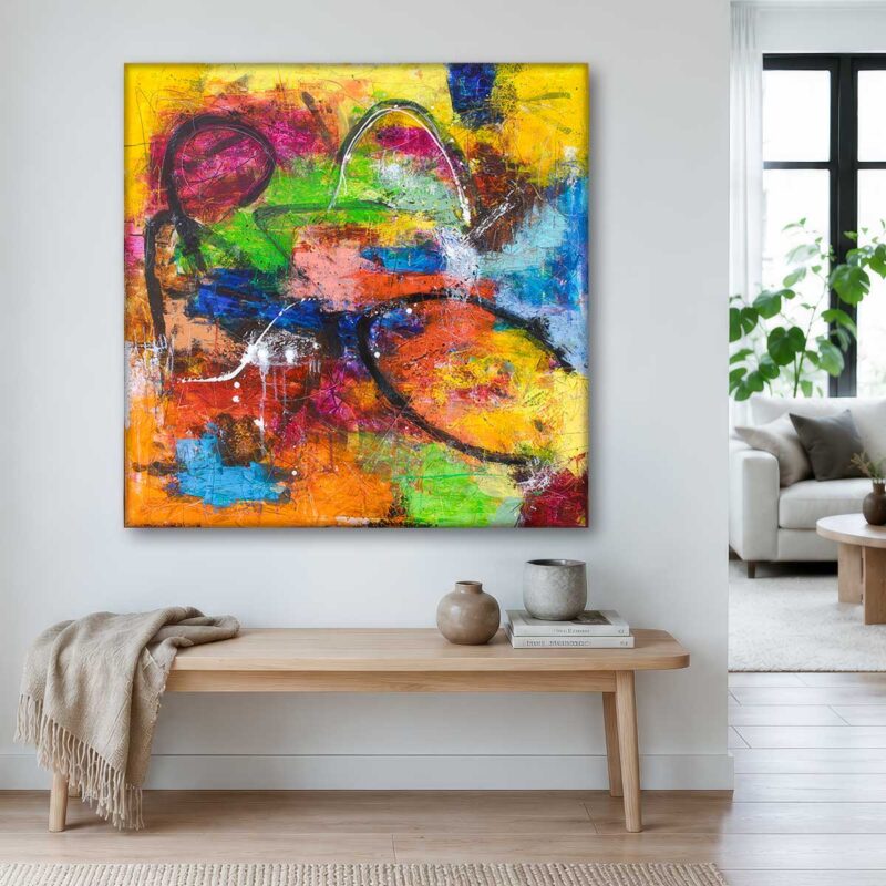 Abstrakt kunst på lærred på en lys væg over en bænk - Vivid III
